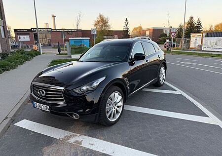 Infiniti FX30d 3.0D V6 Premium S Vollausstattung