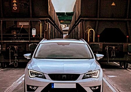 Seat Leon ST 1.8 TSI 132kW Start&Stop FR DSG FR
