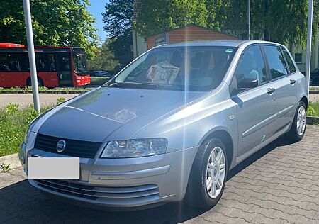 Fiat Stilo 1.4 16V Sechsgang Limousine