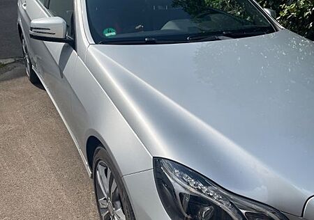 Mercedes-Benz E 200 BlueTEC -