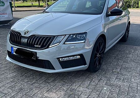 Skoda Octavia 2.0 TSI DSG RS Combi RS