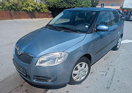 Skoda Fabia Ambiente*TÜV Neu*Service Neu*8fschbereift*