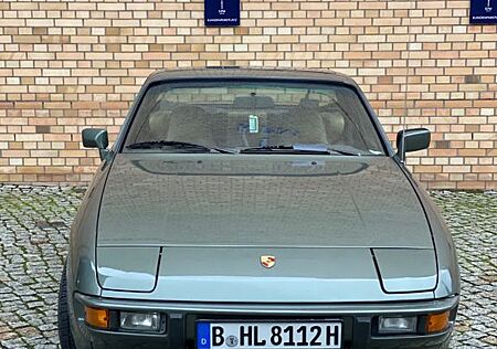 Porsche 924