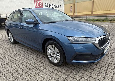 Skoda Octavia Combi 2.0 DSG7 Business/NAV/PDC/LED!