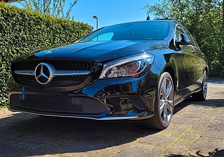 Mercedes-Benz CLA 180 Shooting Brake CLA 180 Urban Shooting Brake