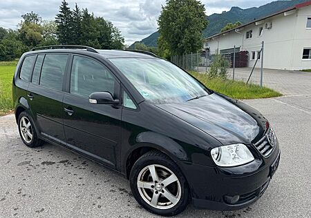 VW Touran Volkswagen Highline