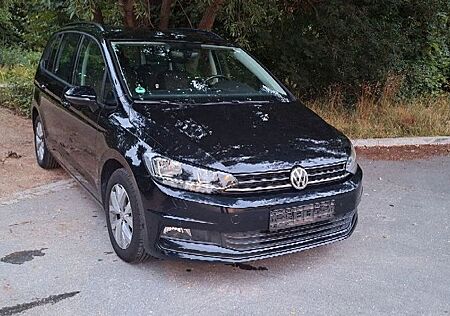 VW Touran Volkswagen 1.6 TDI SCR DSG IQ.DRIVE IQ.DRIVE