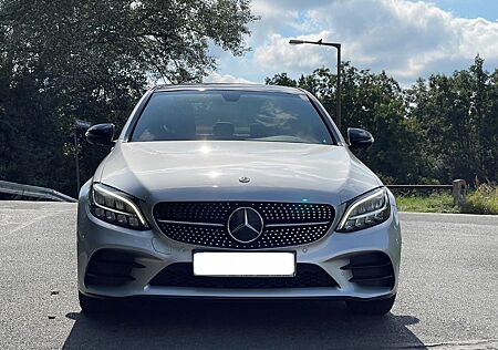 Mercedes-Benz C 180 CGI AMG-Line *Panorama*