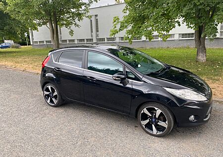 Ford Fiesta 1,6 TDCi 70kW DPF Titanium Titanium