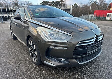 Citroën DS5 SportChic Hybrid4/VOLLAUSSTATTUNG