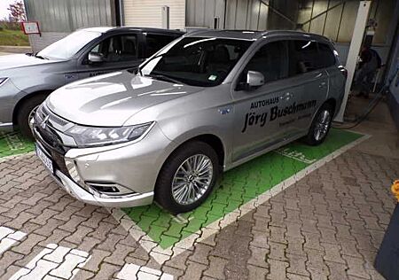 Mitsubishi Plug in Hybrid Outlander Outlander Plug-in Hybrid TOP 2.4 MIVEC 4WD