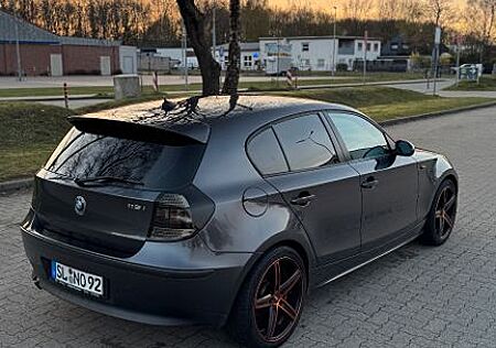 BMW 118i -TÜV 03/27