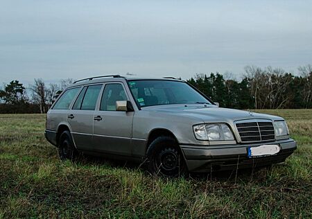 Mercedes-Benz E 220 W124 E220T