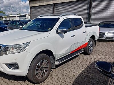 Nissan Navara NP300 Tekna Double Cab 4x4