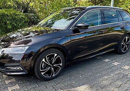 Skoda Octavia 1.4 TSI iV DSG STYLE COMBI STYLE