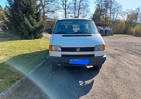 VW T4 Caravelle Volkswagen 2.4 D syncro Standard