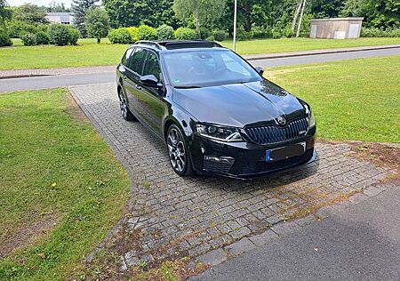 Skoda Octavia 2.0 TDI DSG RS Combi RS