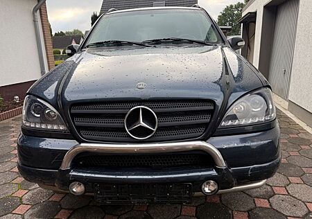 Mercedes-Benz ML 320 -