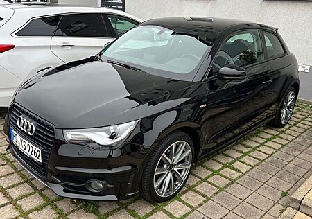 Audi A1 1.2 TFSI Attraction Attraction S-Line