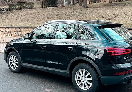Audi Q3 2.0 TDI 130kW S tronic quattro -