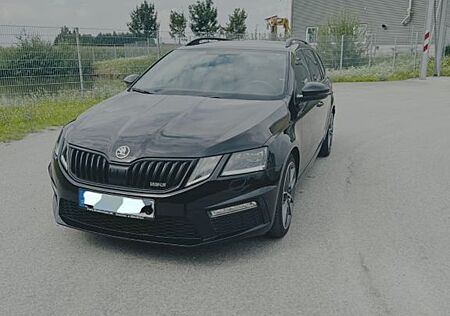 Skoda Octavia 2.0 TDI SCR DSG 4x4 RS Combi RS