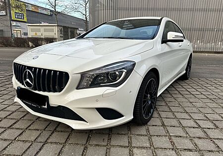 Mercedes-Benz CLA 220 CDI Automatik Unfallfrei Scheckheft TÜV