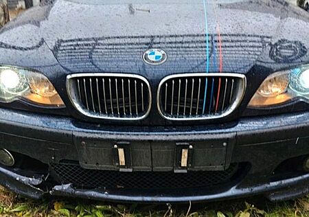 BMW 325i -