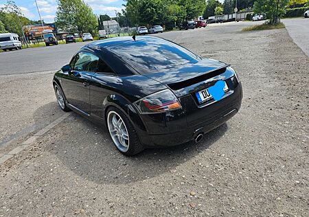 Audi TT Coupe 1.8T 132 kW -