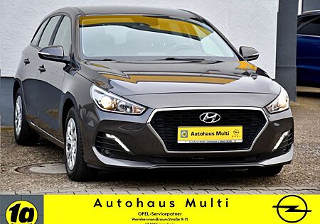 Hyundai i30 i30Passion Navi Klima Sitzh Kamera SpurA CarPlay