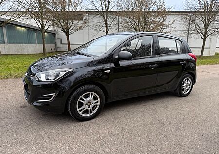 Hyundai i20 FIFA World Cup Edition KLIMA! 8-FACH!