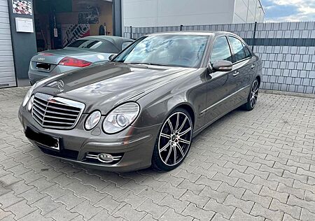Mercedes-Benz E 280 Avantgarde