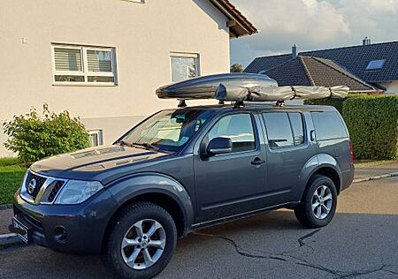 Nissan Pathfinder 2.5 Camper 4x4