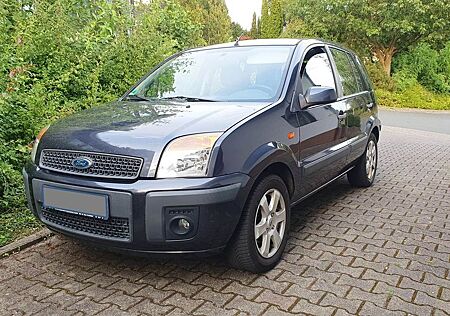 Ford Fusion 1,6 16V Ambiente