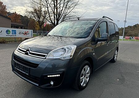 Citroën Berlingo Shine 1.2 81 kW / Panorama-Dach / LED