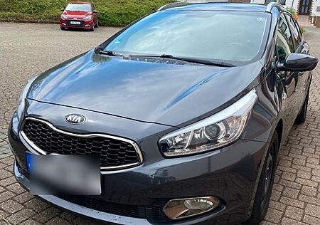 Kia Cee'd / Ceed SW Dream-Team Edition