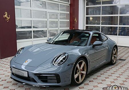 Porsche 992 Carrera S 1 Hand, Heritage ,,Pepita cognac