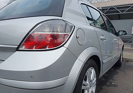 Opel Astra 1.6 Ecotec INNOVATION 85kW INNOVATION