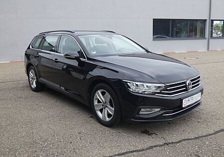 VW Passat Variant Volkswagen Business/Kamera/ACC/Navi/LED