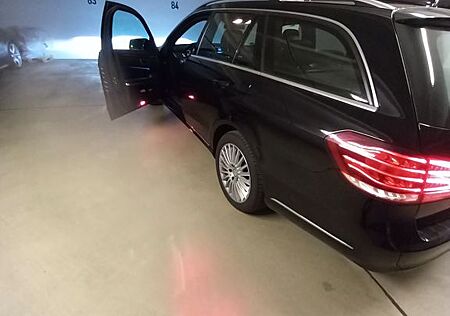 Mercedes-Benz E 250 BlueTEC 4MATIC T ELEGANCE Autom. ELEGANCE