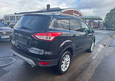 Ford Kuga Titanium/2,0 TDCI/NAVI