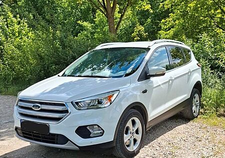 Ford Kuga 2,0 TDCi 4x4 110kW Business Edition Bus...