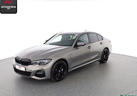 BMW 330 e M SPORT SHADOW LASER,HEADUP,KEYLESS,KAMERA