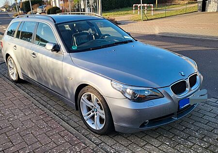 BMW 525i Highline Exclusive touring Highline Exc...