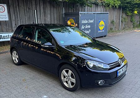 VW Golf Volkswagen 1.4 TSI DSG / 122PS / Automatik Comfortline