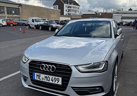 Audi A4 2.0 TDI 110kW Attraction Attraction