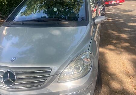 Mercedes-Benz B 180 CDI - TÜV bis 09/26 Automatik!!