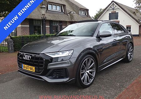 Audi Q8 55 TFSI QUATTRO S-LINE 23''/PANODAK/HEADUP/B&