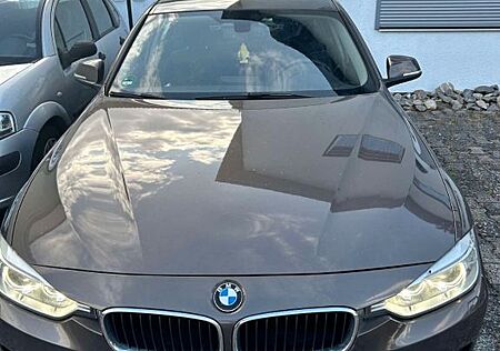 BMW 320d -