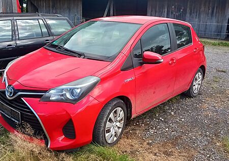 Toyota Yaris Hybrid, technisch top, innen gebraucht