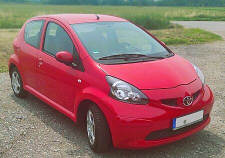 Toyota Aygo (X) Aygo (X) 1,0 -